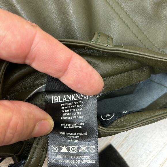 Blank NYC Franklin Womens 26 High Waist Wide Leg Green Vegan Leather Pants NEW - Picture 11 of 11